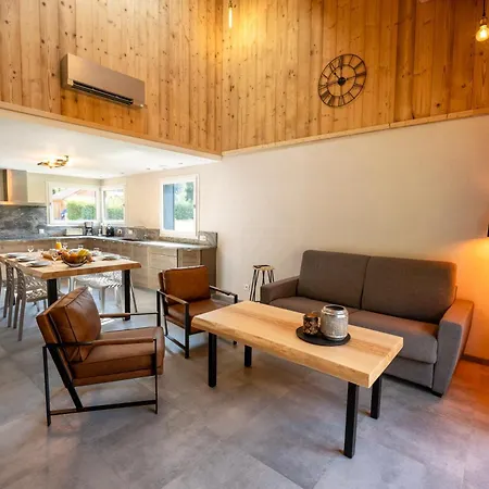 Chalet Némésia Avec à *